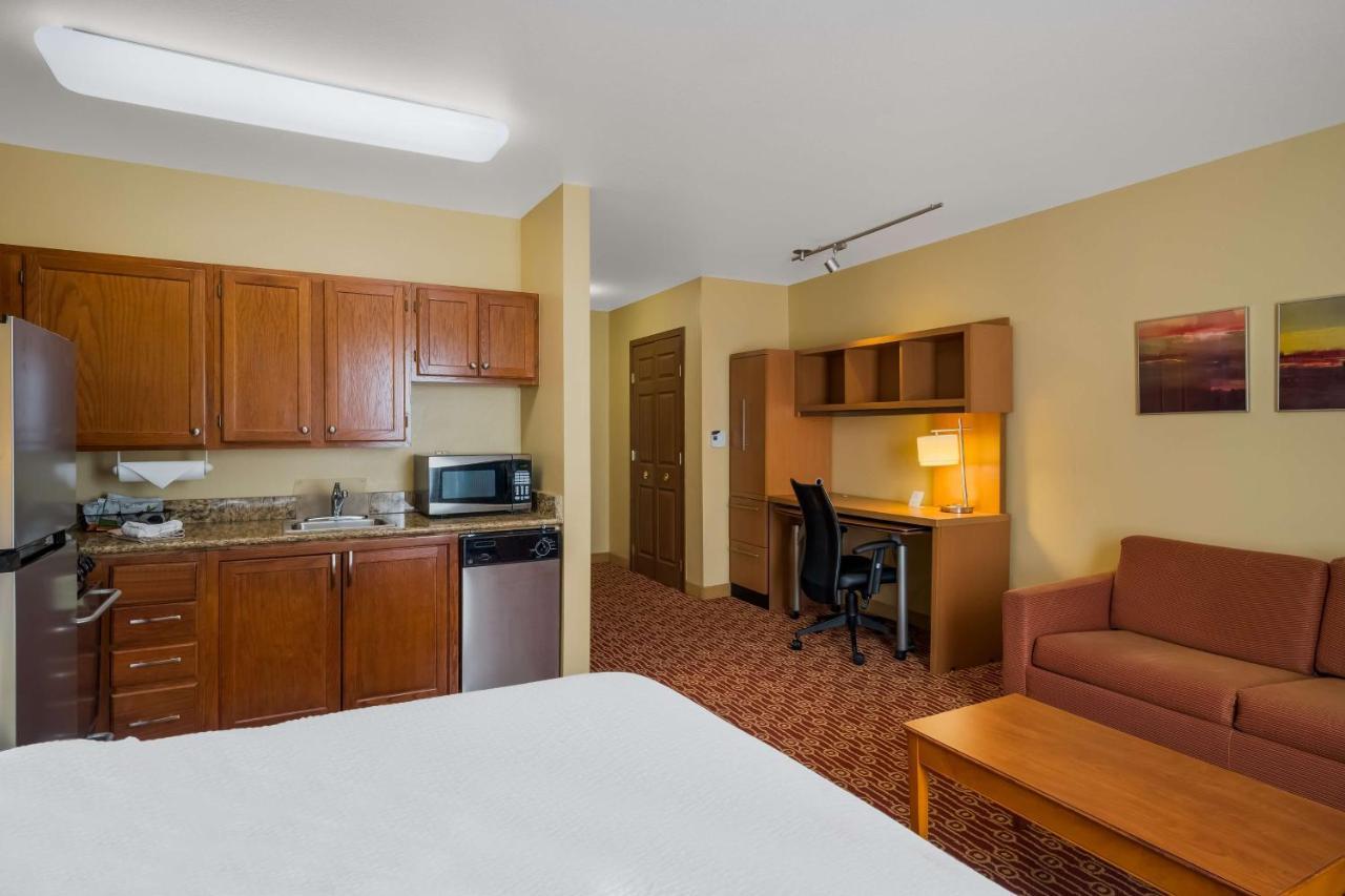 Hotel Sonesta Simply Detroit 3*